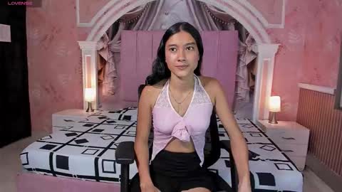 Snapshot of ivy_rae_xxx chatting on October 2, 2025, 9:11 pm Ivy Rae online show from October 2, 2025, 9:11 pm