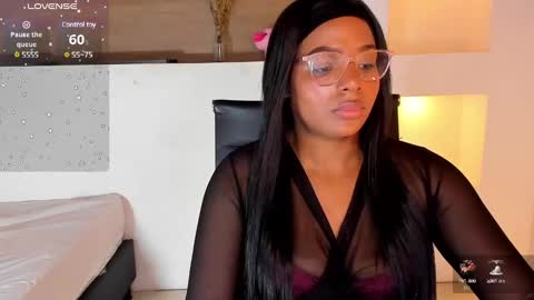 Snapshot of ivybliss8 chatting on January 15, 2025, 2:56 pm i v y b l i s s online show from January 15, 2025, 2:56 pm