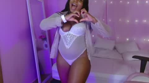 i v y  b l i s s online show from May 11, 2026, 6:19 am