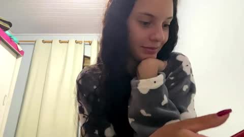 Snapshot of ivydesirer chatting on March 27, 2026, 2:17 am Ivy Desirer online show from March 27, 2026, 2:17 am