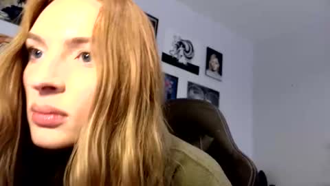 ivygrave online show from October 5, 2025, 9:34 pm