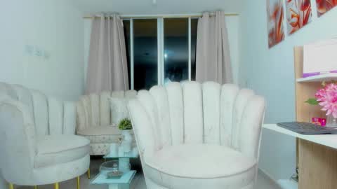 Adriana Independent Model online show from October 6, 2025, 2:53 am