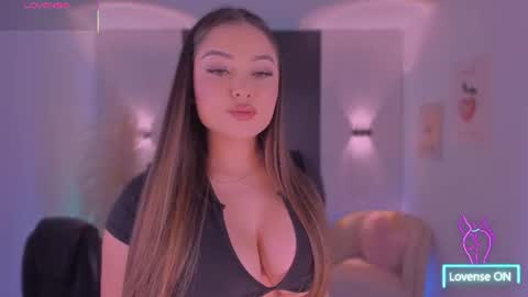 Snapshot of ivyjonesx chatting on June 29, 2026, 5:13 pm Ivy online show from June 29, 2026, 5:13 pm