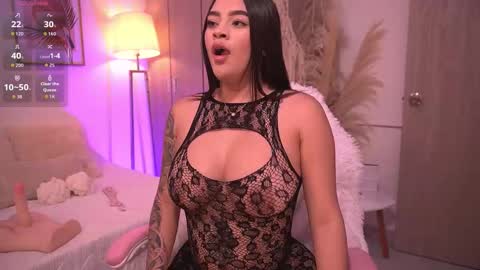 Annie online show from November 23, 2025, 5:07 am