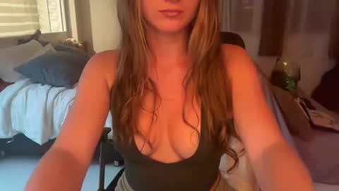 ivysagex online show from November 9, 2025, 2:37 pm