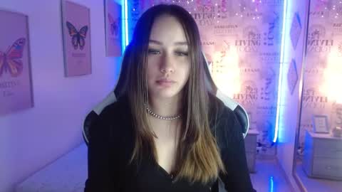 Ivy online show from March 10, 2025, 9:18 pm