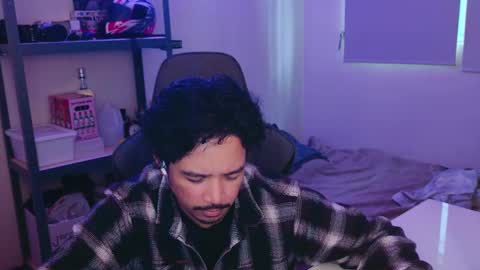 iwasd3nse online show from March 5, 2025, 6:45 pm