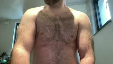 Izylduur online show from March 11, 2026, 9:37 am