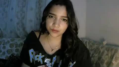 izzy_32 online show from January 8, 2026, 7:10 am