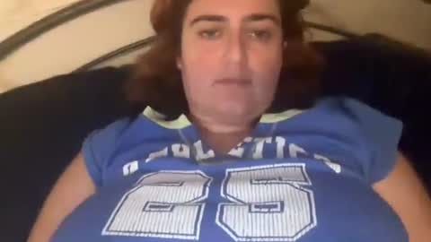 Snapshot of izzyishottttt chatting on September 29, 2025, 4:50 am izzyishottttt online show from September 29, 2025, 4:50 am