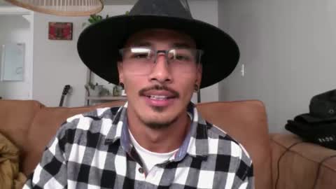 Snapshot of j0nnyk1ng chatting on November 12, 2025, 10:52 pm Mugen online show from November 12, 2025, 10:52 pm