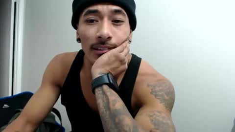 Snapshot of j0nnyk1ng chatting on December 19, 2025, 9:05 am Mugen online show from December 19, 2025, 9:05 am