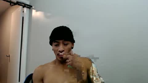 Snapshot of j0nnyk1ng chatting on December 20, 2025, 7:43 pm Mugen online show from December 20, 2025, 7:43 pm