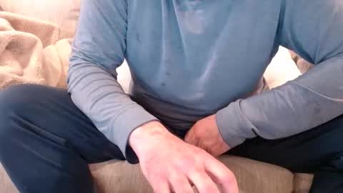 Snapshot of j335129 chatting on February 23, 2026, 4:15 pm James online show from February 23, 2026, 4:15 pm