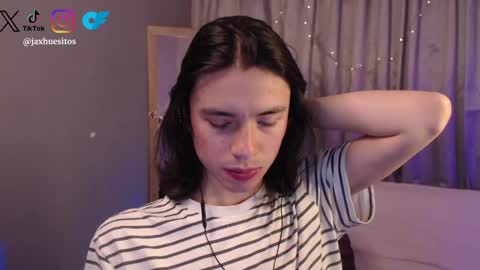 Snapshot of j_a_x_x_x_o_n chatting on April 10, 2026, 1:38 pm Hey im Jaxxxon check my info online show from April 10, 2026, 1:38 pm