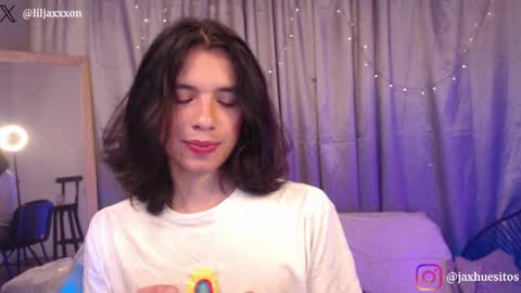 Snapshot of j_a_x_x_x_o_n chatting on April 27, 2026, 11:30 am Hey im Jaxxxon check my info online show from April 27, 2026, 11:30 am