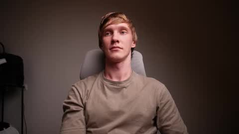 Danny online show from December 21, 2025, 9:33 pm