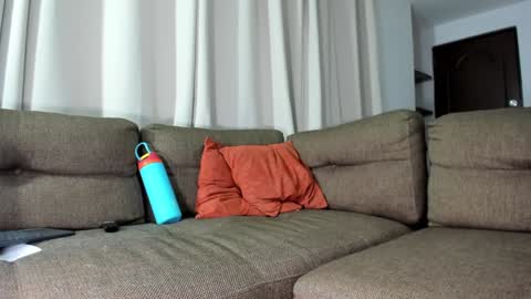 Snapshot of j_calix chatting on December 31, 2024, 5:33 am Calix Independient model Insta and twt Calixsnake online show from December 31, 2024, 5:33 am