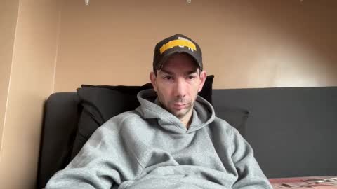 Snapshot of j_dc chatting on November 6, 2025, 2:29 pm j_dc online show from November 6, 2025, 2:29 pm