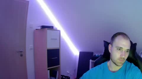 here4y online show from January 21, 2025, 8:54 pm