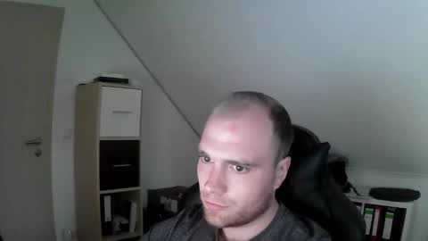 here4y online show from September 29, 2025, 11:59 am