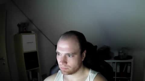 here4y online show from January 9, 2026, 9:12 am