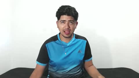 Snapshot of jack03xx_ chatting on April 15, 2026, 12:12 pm Jack online show from April 15, 2026, 12:12 pm