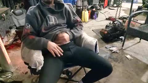 Snapshot of jackboys16 chatting on February 16, 2025, 10:32 pm Dess online show from February 16, 2025, 10:32 pm