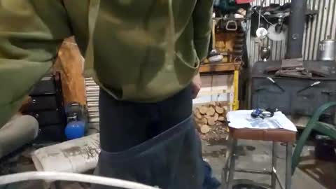 Dess online show from December 4, 2025, 4:33 am