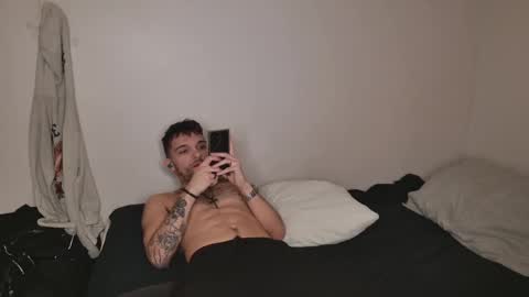 Snapshot of jackdesfeux chatting on February 12, 2025, 12:16 am Jack  online show from February 12, 2025, 12:16 am