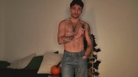 Snapshot of jackdesfeux chatting on October 8, 2025, 1:25 am Jack  online show from October 8, 2025, 1:25 am