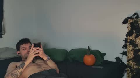 Snapshot of jackdesfeux chatting on October 14, 2025, 9:37 pm Jack  online show from October 14, 2025, 9:37 pm