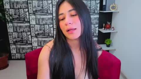 jackiie_ online show from June 15, 2026, 2:30 pm