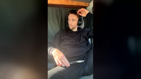jacksonbutts online show from May 20, 2026, 11:33 pm