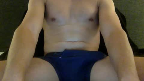 jackt092 online show from May 3, 2026, 9:21 pm