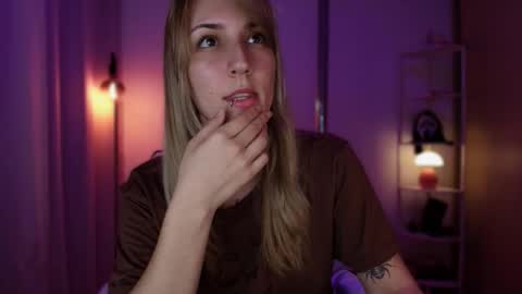 Linda Sofia help me get to 100 thumbs up online show from March 22, 2026, 2:26 am