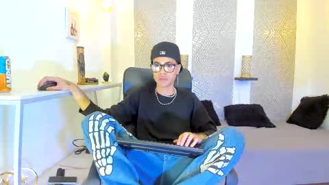 Snapshot of jacob_blackwell chatting on November 25, 2025, 7:47 pm jacob_blackwell online show from November 25, 2025, 7:47 pm