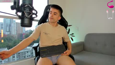 JACOB FERRER online show from February 26, 2026, 6:18 pm