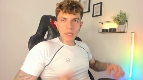 jacobb116 online show from December 12, 2024, 1:53 am