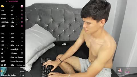 Snapshot of jacobb_lee chatting on December 14, 2024, 2:23 am Jacob Lee online show from December 14, 2024, 2:23 am