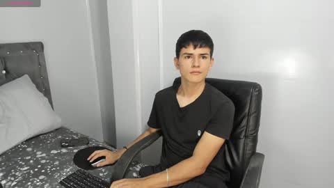 Snapshot of jacobb_lee chatting on December 14, 2024, 3:47 pm Jacob Lee online show from December 14, 2024, 3:47 pm