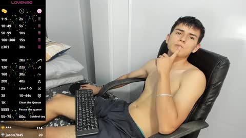 Snapshot of jacobb_lee chatting on December 17, 2024, 1:18 am Jacob Lee online show from December 17, 2024, 1:18 am