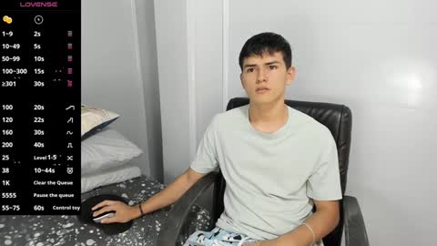 Snapshot of jacobb_lee chatting on December 17, 2024, 9:16 pm Jacob Lee online show from December 17, 2024, 9:16 pm