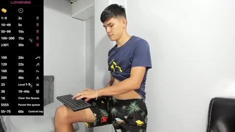Snapshot of jacobb_lee chatting on December 30, 2024, 8:47 pm Jacob Lee online show from December 30, 2024, 8:47 pm