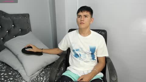 Snapshot of jacobb_lee chatting on December 31, 2024, 2:14 pm Jacob Lee online show from December 31, 2024, 2:14 pm
