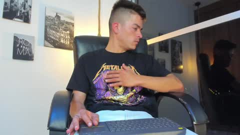 Snapshot of jacobstones_ chatting on January 20, 2025, 5:48 am JACOB STONES online show from January 20, 2025, 5:48 am