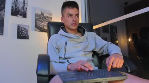 Snapshot of jacobstones_ chatting on January 21, 2025, 6:22 am JACOB STONES online show from January 21, 2025, 6:22 am