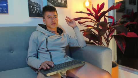 Snapshot of jacobstones_ chatting on January 30, 2025, 6:46 am JACOB STONES online show from January 30, 2025, 6:46 am