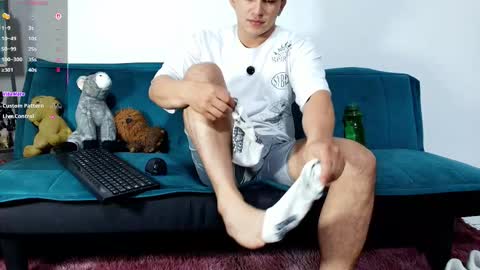 Snapshot of jacques_cardiet chatting on February 8, 2026, 2:20 pm jacobo online show from February 8, 2026, 2:20 pm
