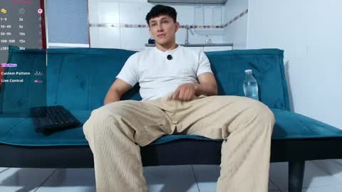 Snapshot of jacques_cardiet chatting on June 5, 2026, 2:12 pm jacobo online show from June 5, 2026, 2:12 pm